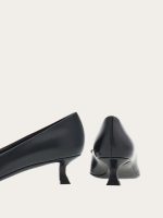Ferragamo New Vara plate low heel pump - Image 6